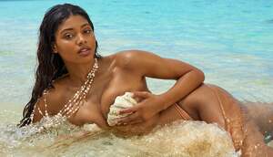Danielle Herrington nude 9
