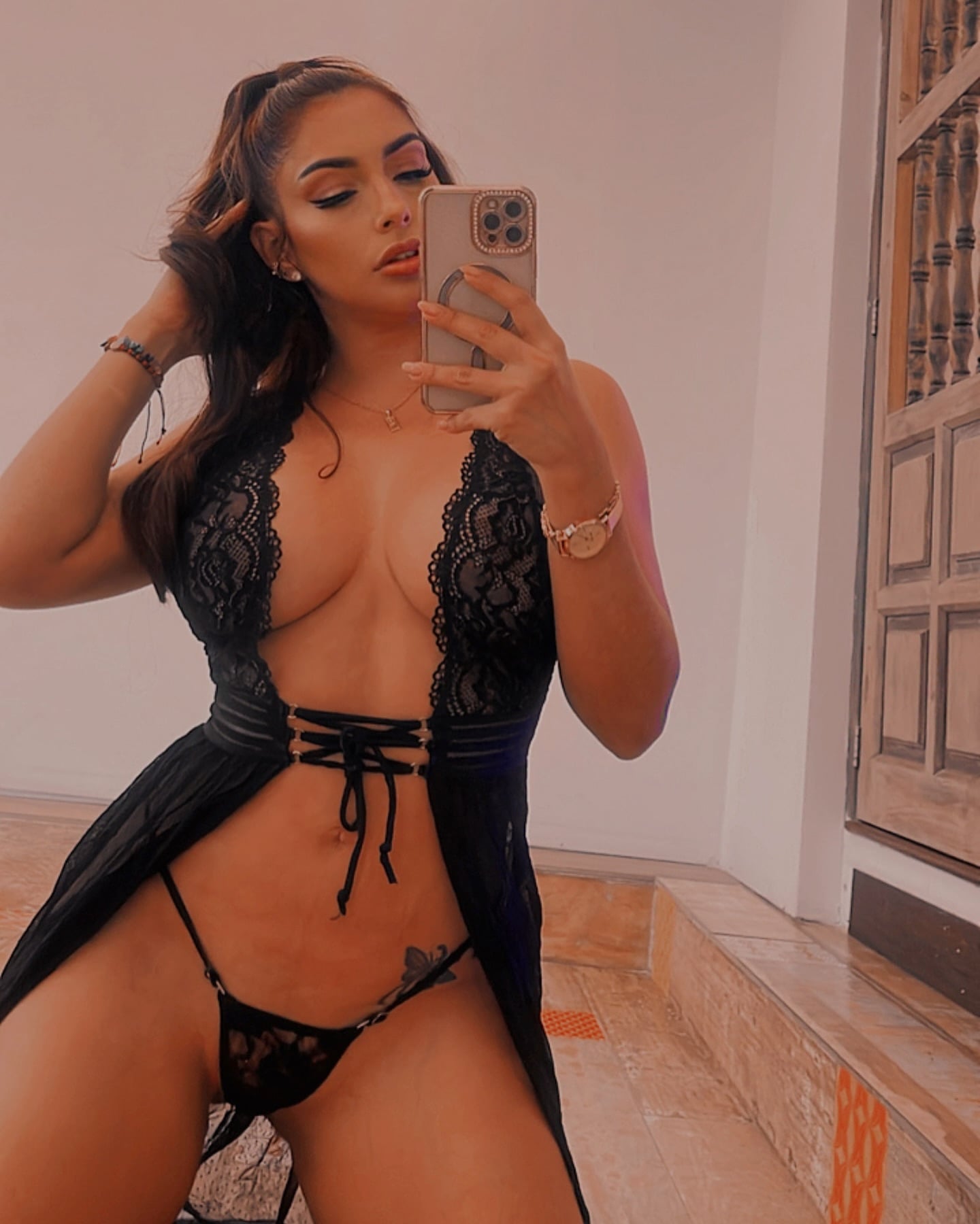 Dannie Smith nude 6