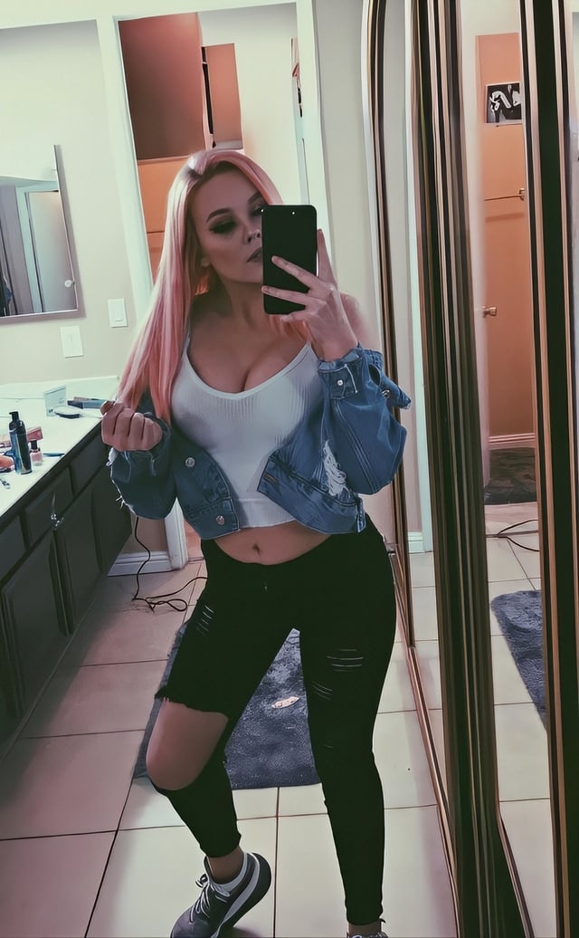 Danyale Tayla nude 5