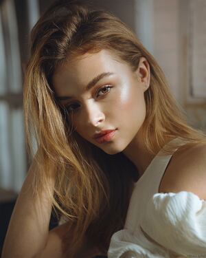 Dariia Zotova nude 5