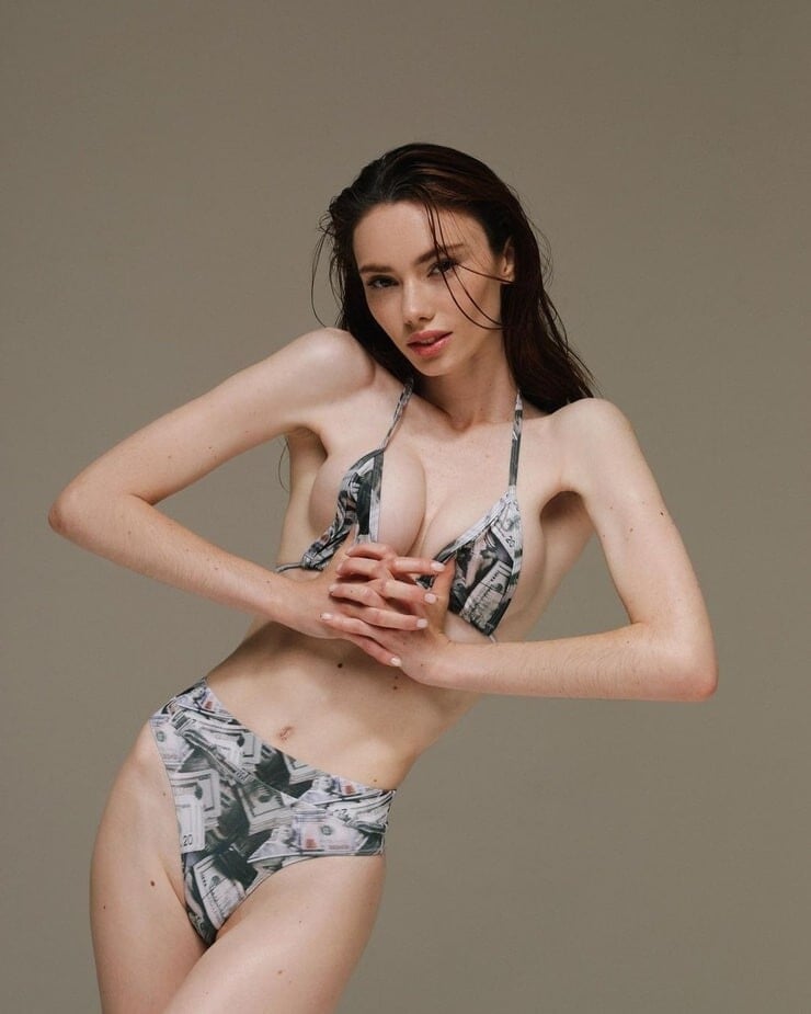 Darya Skrygina nude 10