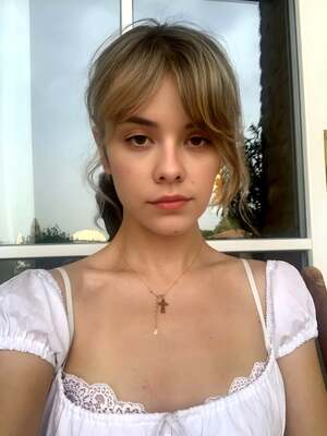 Dasha Nekrasova nude 6