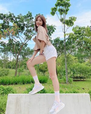 Dawn Yeoh nude 3