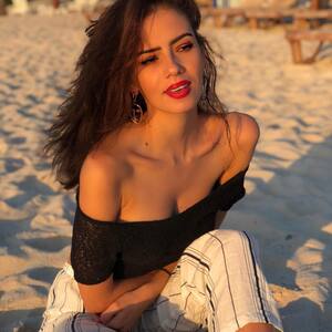Dear Caroline nude 10