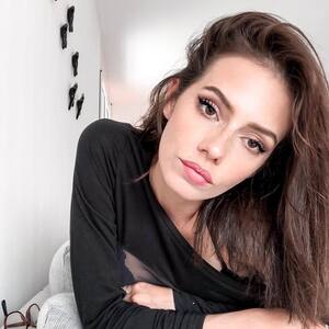 Dear Caroline nude 9