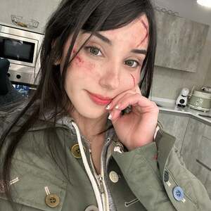 Deargia nude 10