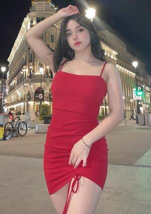 Deargia nude 4