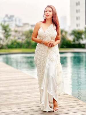 Debina Bonnerjee nude 1