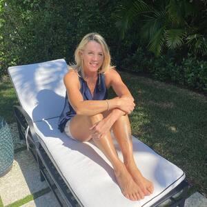 Deborah Norville nude 10
