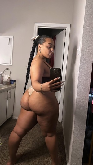 Debree nude 5