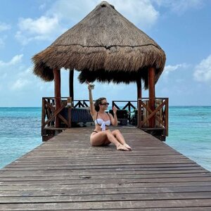 Dee Valladares nude 11