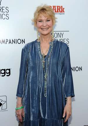 Dee Wallace nude 7