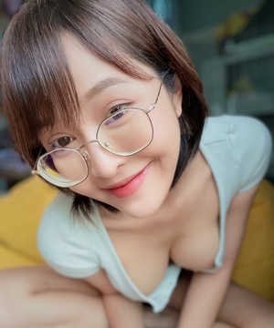 Deerlong nude 12
