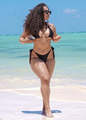 Demetria Obilor nude 2