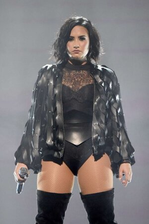 Demi Lovato nude 3