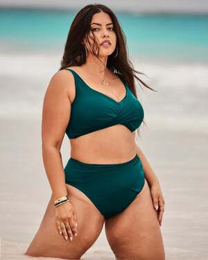 Denise Bidot nude 3