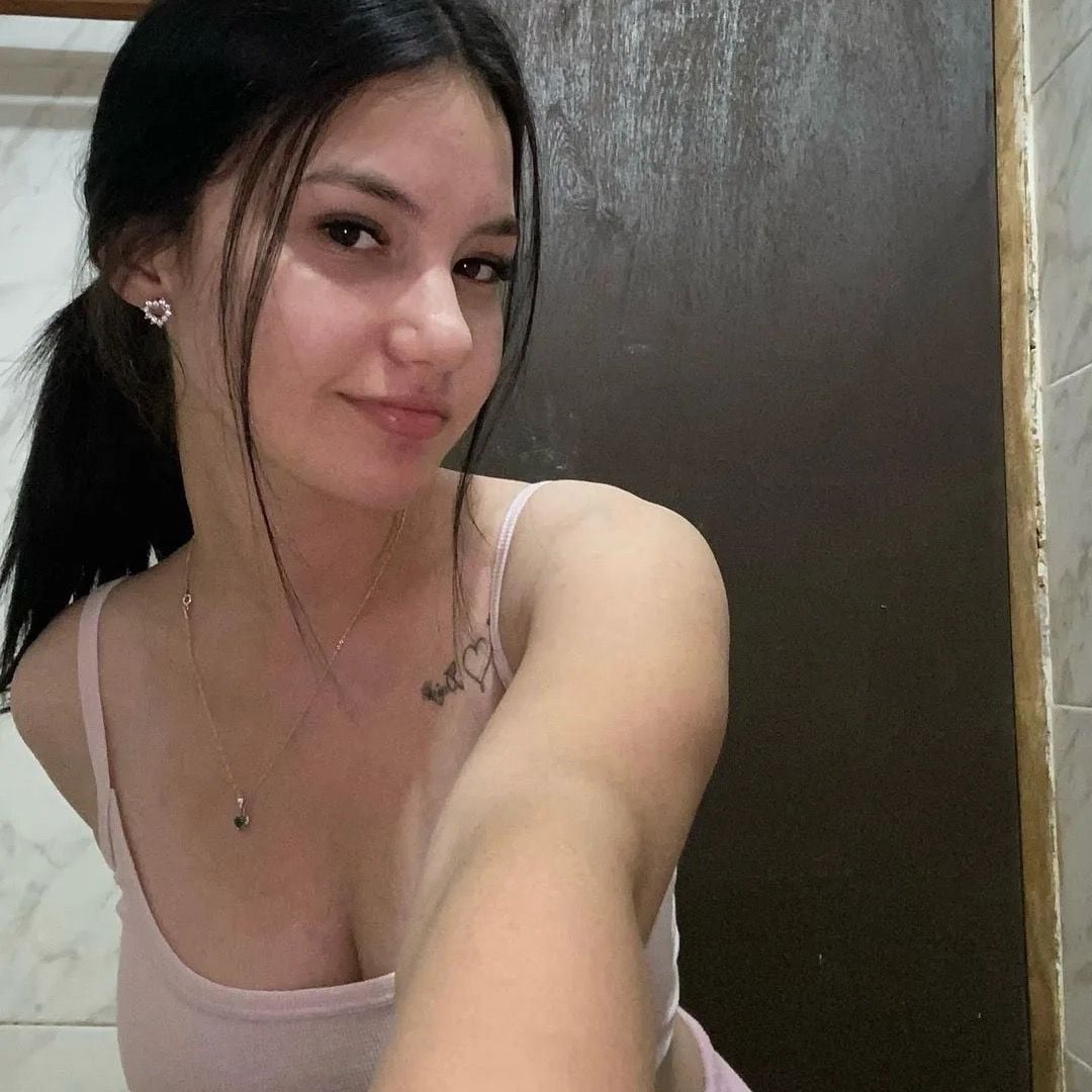 Denise Roa nude 7