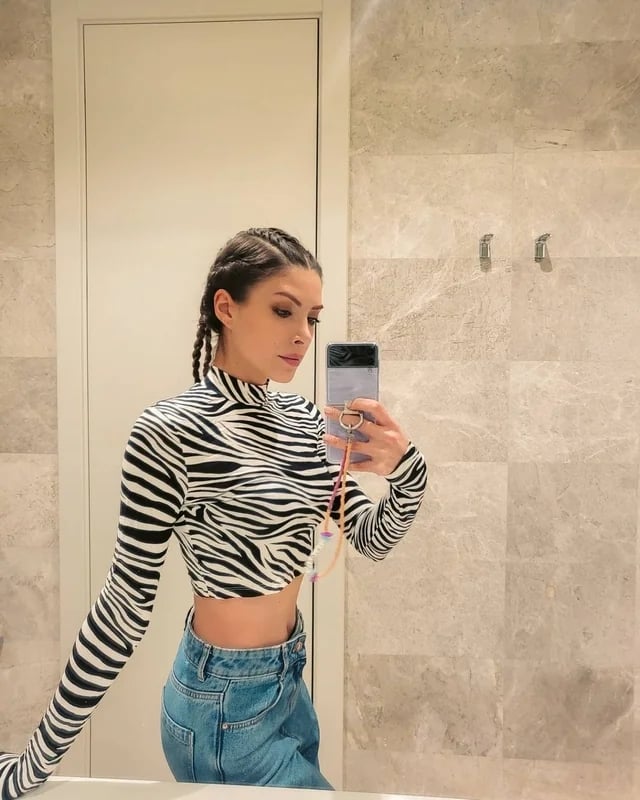 Deniz Baysal nude 5