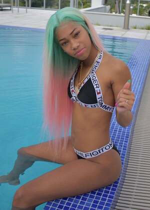 Dessy Gambino nude 2
