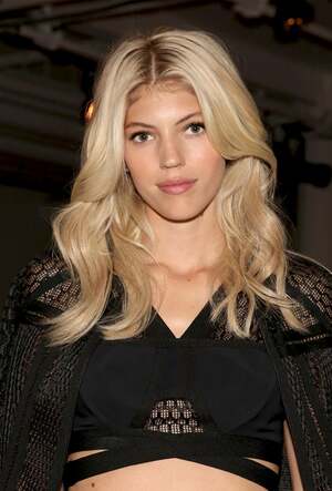 Devon Windsor nude 7