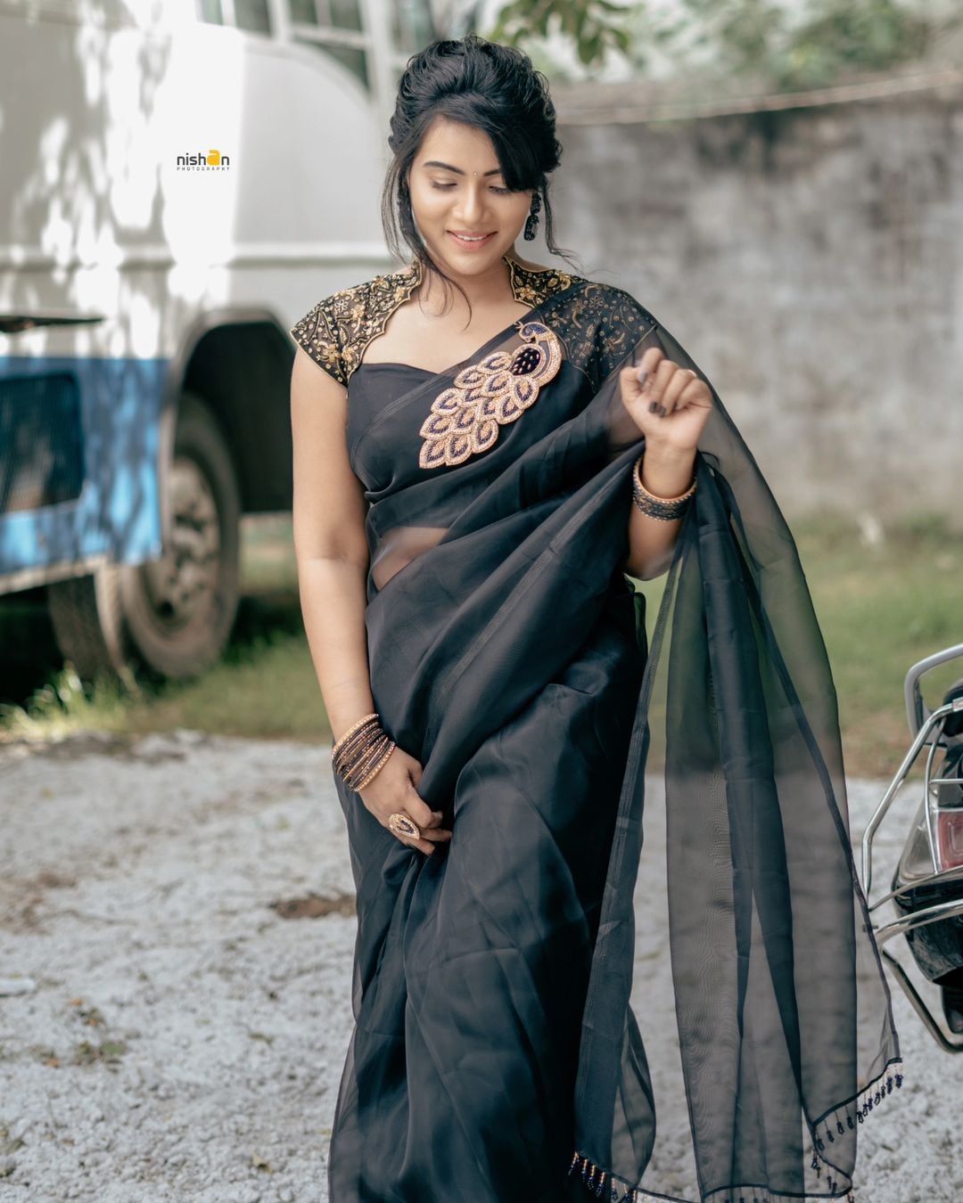 Dhivya Dhuraisamy nude 3