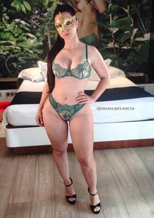Diana Cu De Melancia nude 3