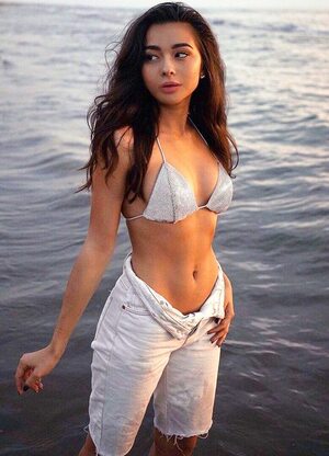 Diana Korkunova nude 3