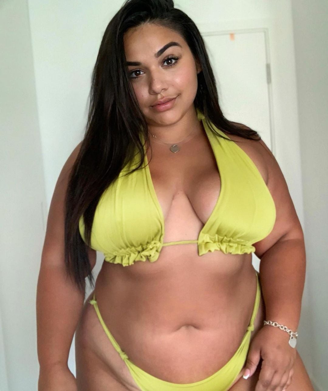 Diana Sirokai nude 9