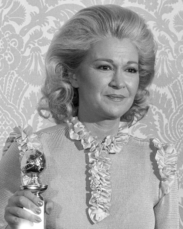 Diane Ladd nude 8