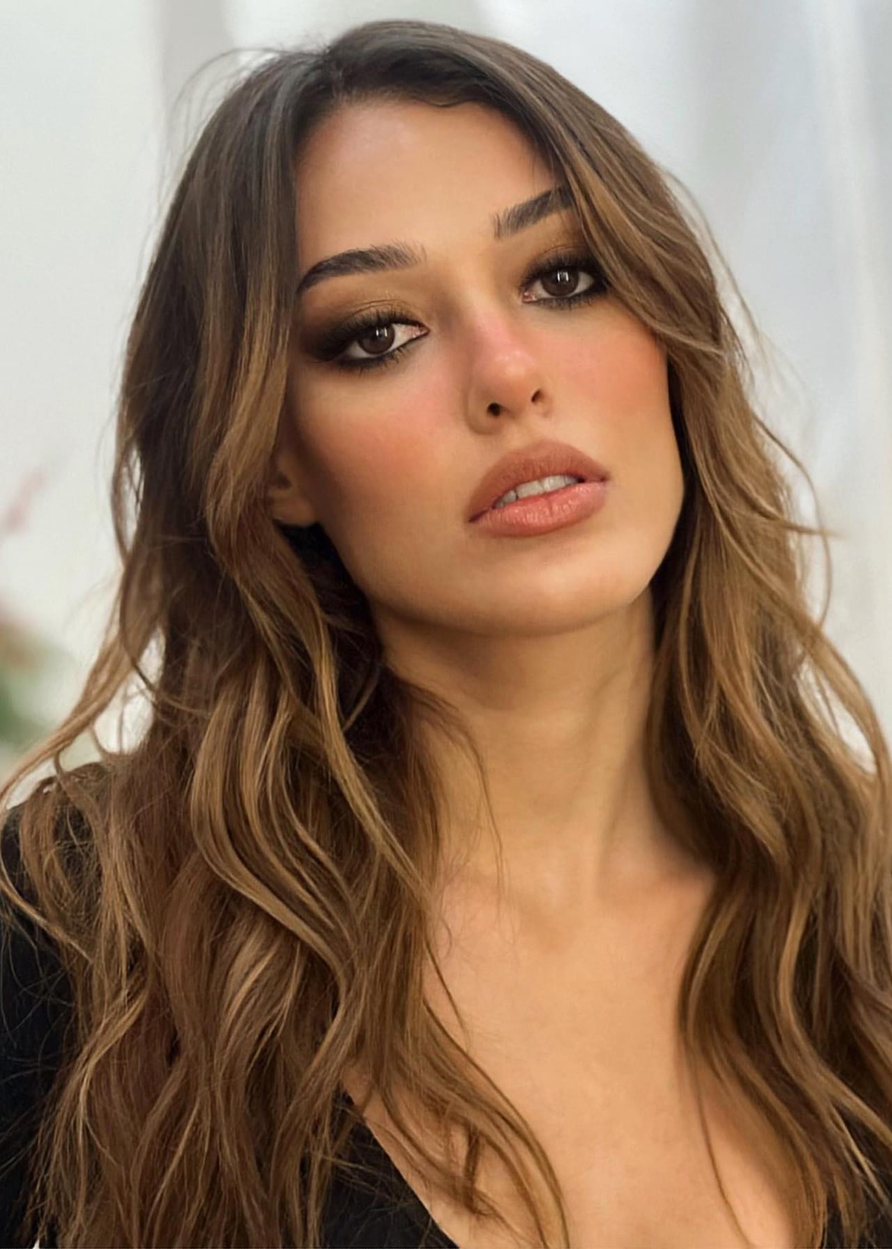 Dilan Cicek Deniz nude 6