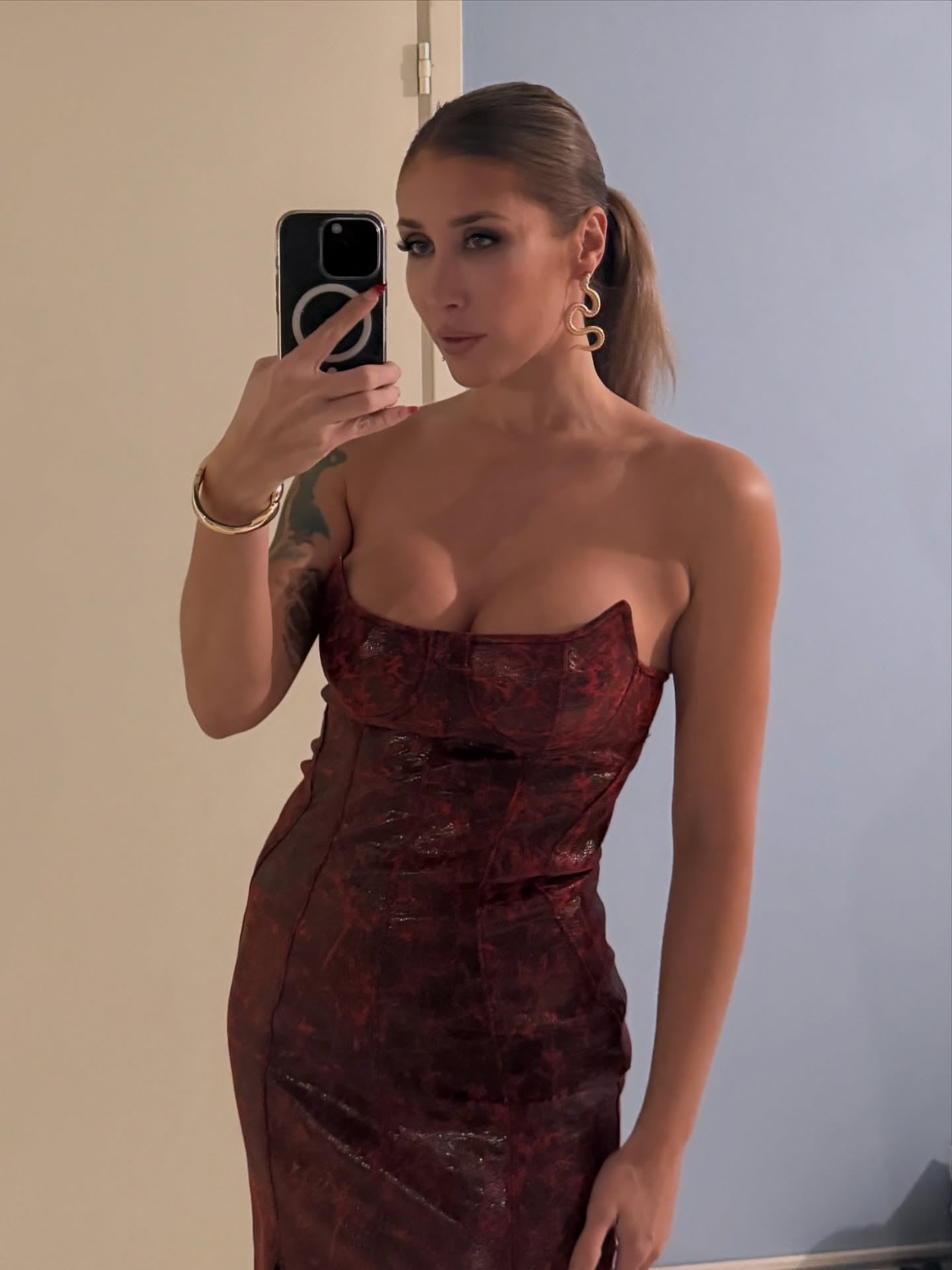 Diosa Sara nude 7