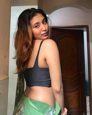 Divya Mandal nude 8