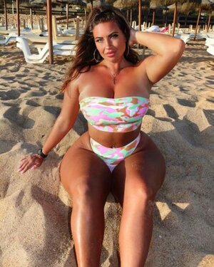 DJ Hannah B nude 8
