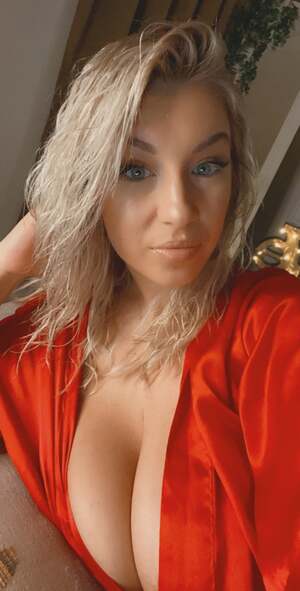 Dollmorena nude 5