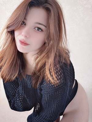 Dolly Sky nude 12
