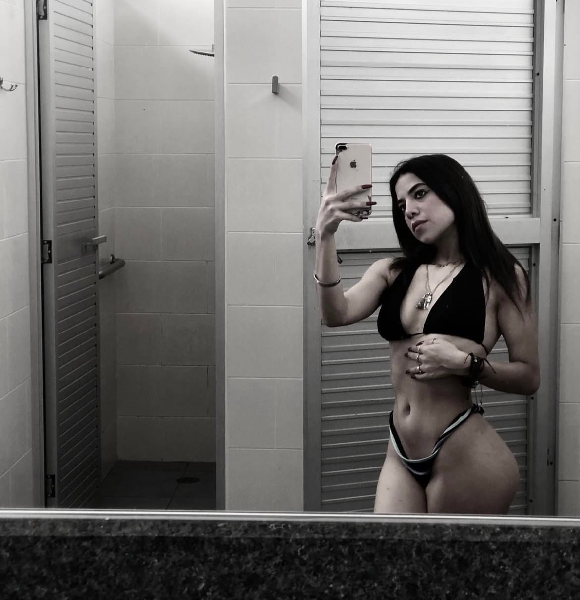 Domenica Velez Tomsich nude 6