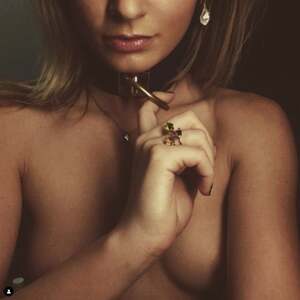 Dora Yoder nude 7