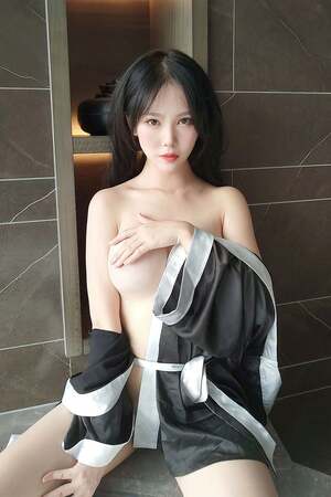 Dou Niang Li Shi nude 3