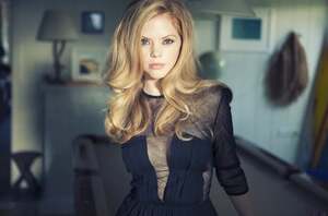 Dreama Walker nude 3