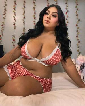 Dulce Castaneda nude 6