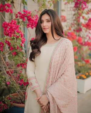 Durefishan Saleem nude 1