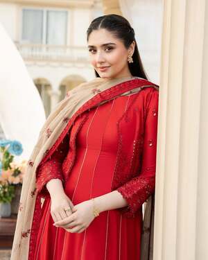 Durefishan Saleem nude 3