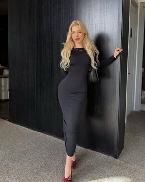 Duygu German nude 6