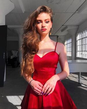 Dytto nude 4