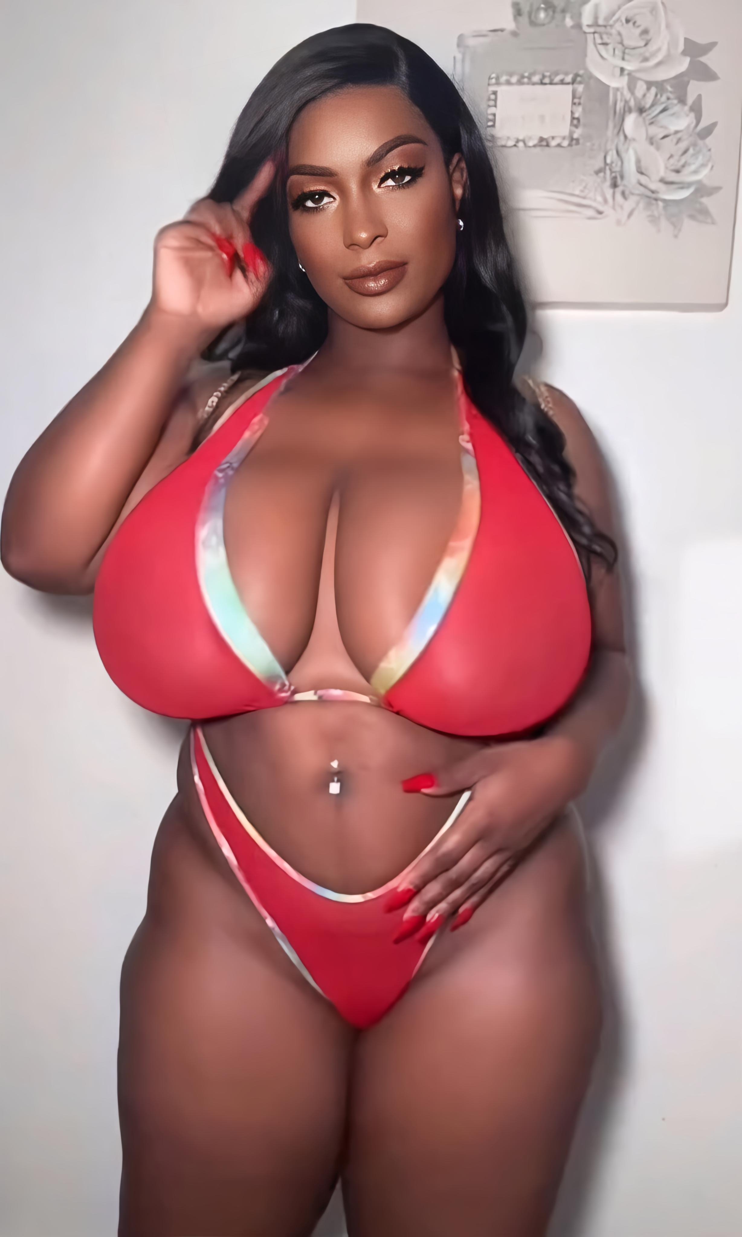 Eboni Amore nude 3