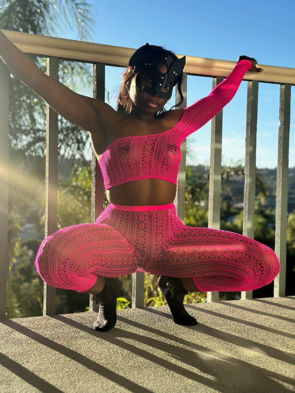 Ebony Butts nude 8