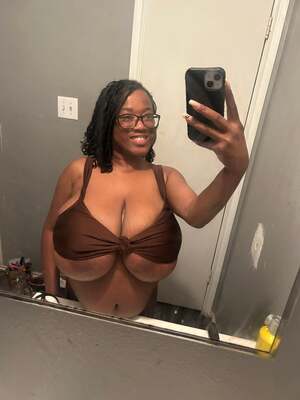 Ebony Dreams nude 8