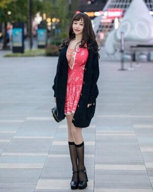 Echo Yue nude 7