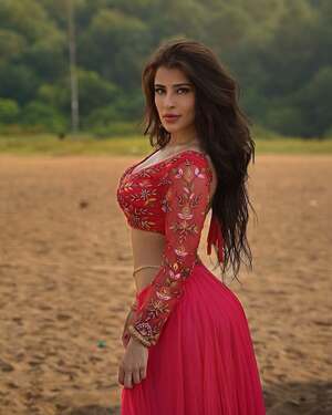 Edin Rose nude 7