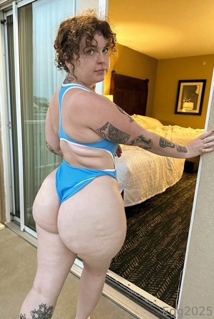 Egg2025 nude 2